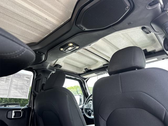 Photo of 2019 Granite Crystal Metallic Clearcoat Jeep Wrangler Unlimited