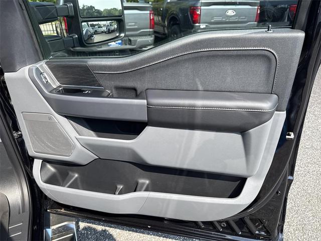 Photo of 2025 Agate Black Metallic Ford F-150