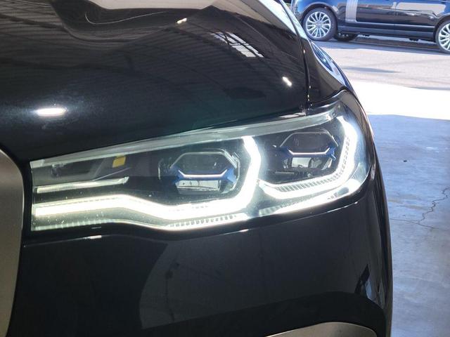 Photo of 2021 Black BMW X7