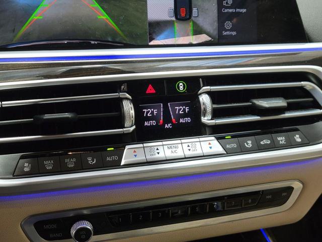 Photo of 2021 Black BMW X7