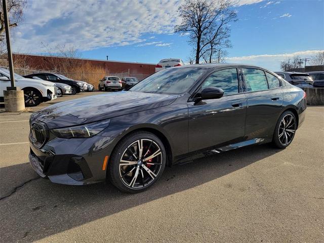 Photo of 2025 Dark Graphite Metallic BMW 530