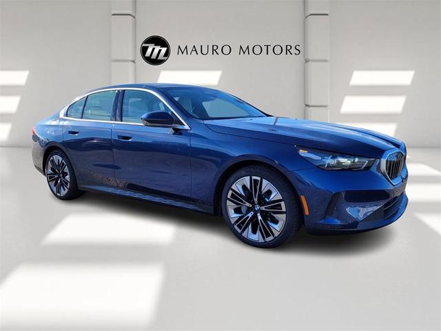 2024 BMW 530