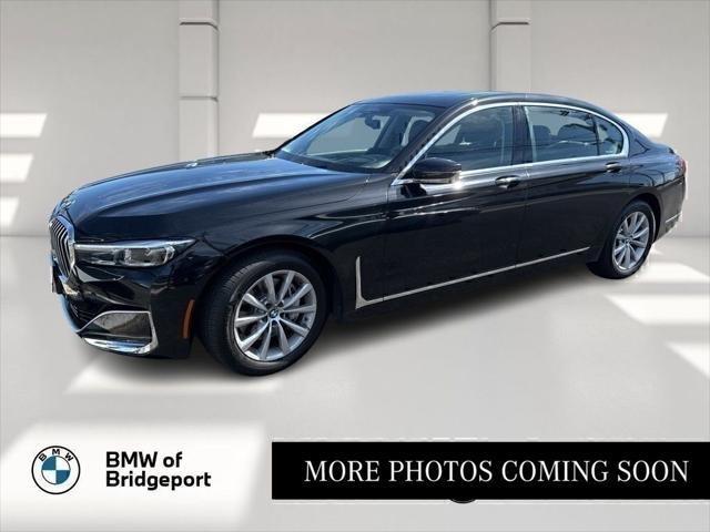 2022 BMW 740