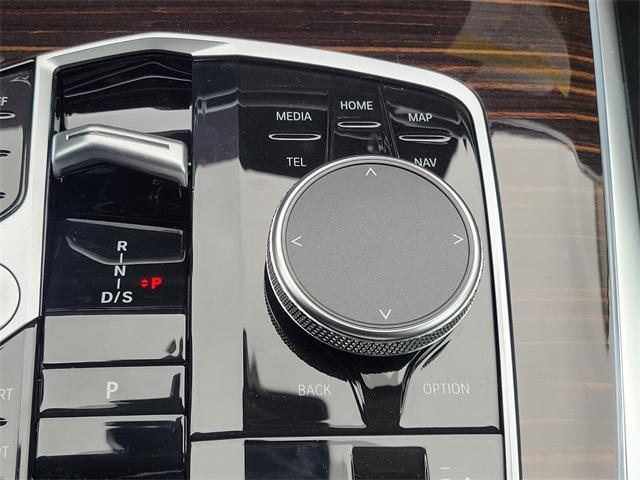 Photo of 2025 Gray BMW X7