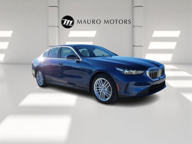 2024 BMW 530
