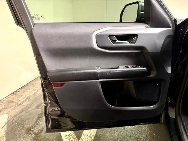 Photo of 2022 Shadow Black Ford Bronco Sport