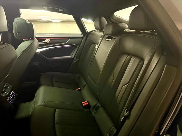 Photo of 2021 Firmament Blue Metallic Audi A7