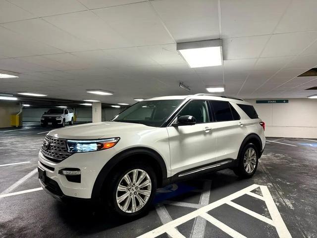 Photo of 2022 White Ford Explorer