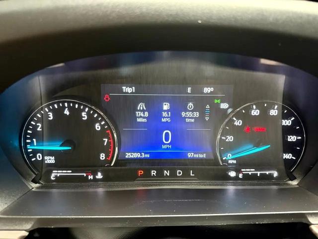 Photo of 2022 White Ford Explorer