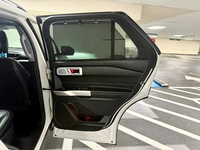Photo of 2022 White Ford Explorer