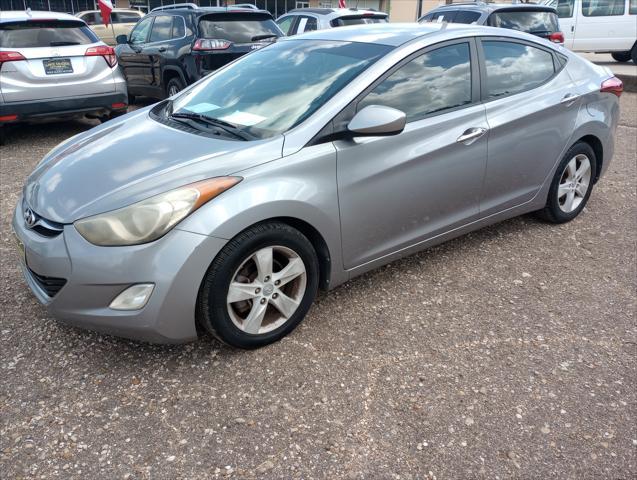 Photo of 2013 Titanium Gray Metallic Hyundai ELANTRA