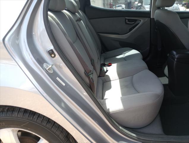 Photo of 2013 Titanium Gray Metallic Hyundai ELANTRA