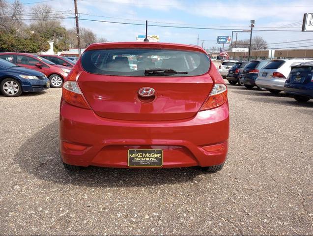 Photo of 2013 Boston Red Metallic Hyundai Accent