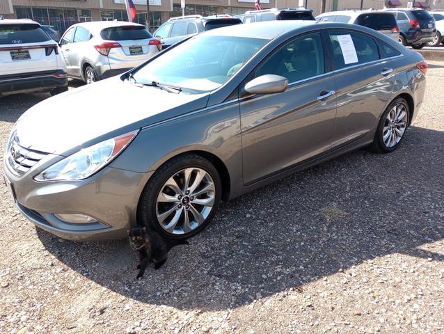 Photo of 2013 Harbor Gray Metallic Hyundai SONATA