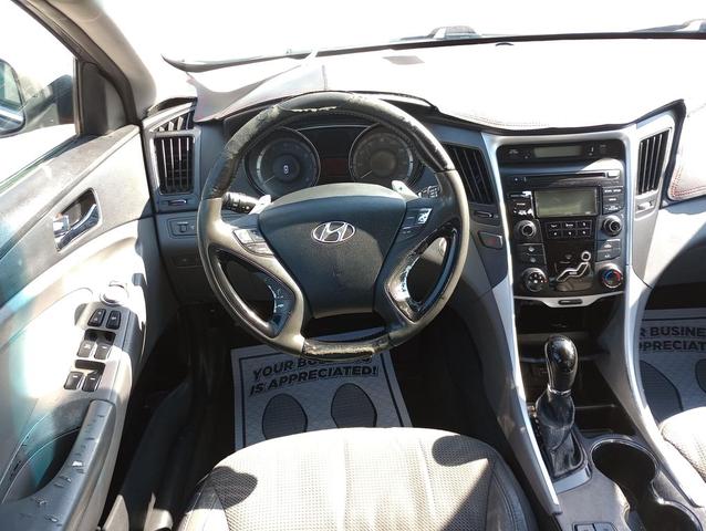 Photo of 2013 Harbor Gray Metallic Hyundai SONATA