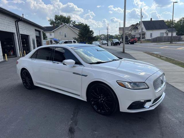 Photo of 2017 White Platinum Tri-Coat Lincoln Continental