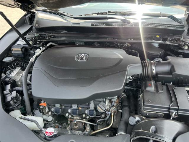 Photo of 2019 Crystal Black Pearl Acura TLX