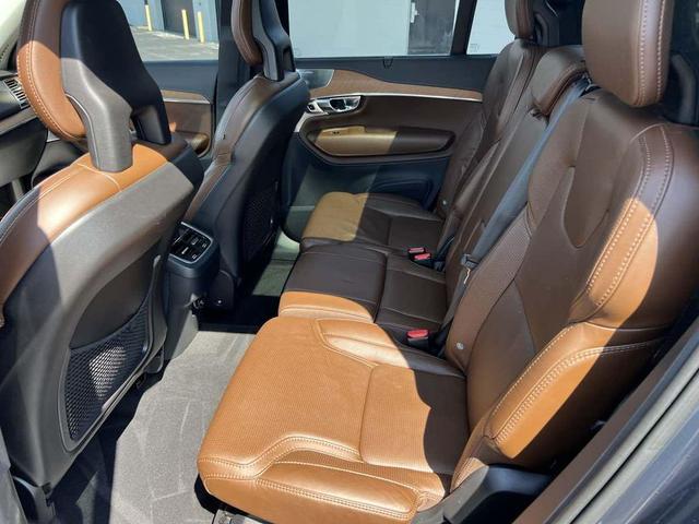 Photo of 2020 Denim Blue Metallic Volvo XC90