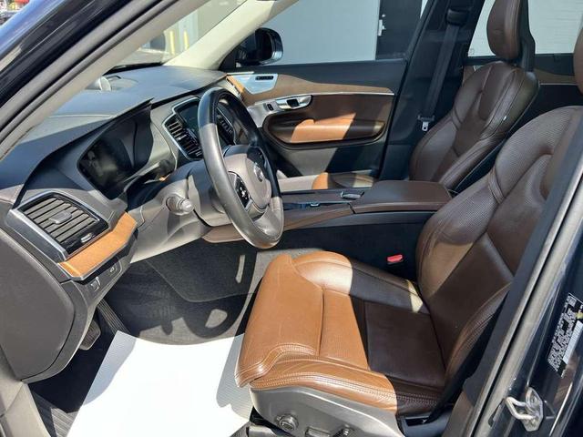 Photo of 2020 Denim Blue Metallic Volvo XC90