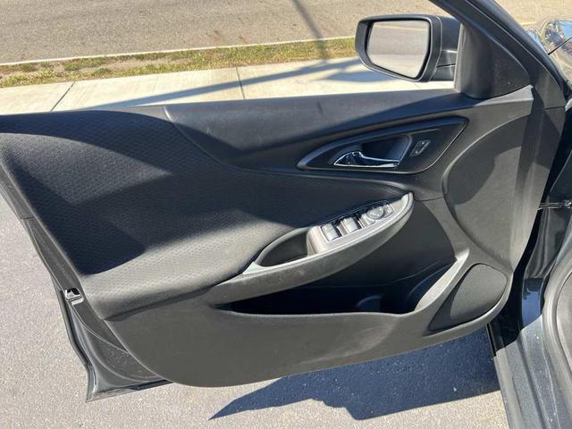 Photo of 2018 Nightfall Gray Metallic Chevrolet Malibu