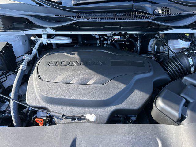 Photo of 2025 Platinum White Honda Odyssey