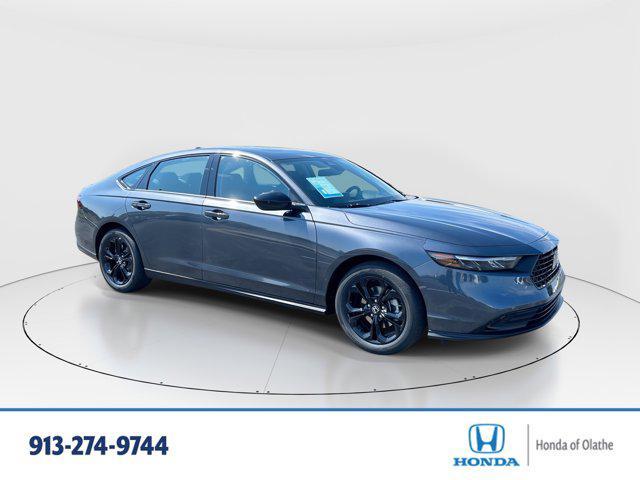 Photo of 2025 Meteorite Gray Metallic Honda Accord