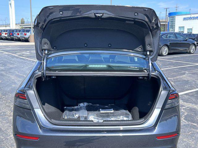 Photo of 2025 Meteorite Gray Metallic Honda Accord