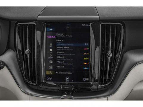 Photo of 2020 Crystal White Metallic Volvo XC60