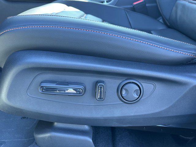 Photo of 2026 Platinum White Honda CR-V Hybrid