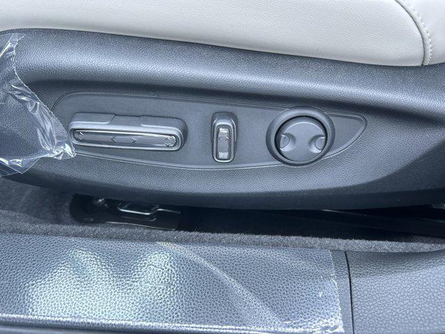 Photo of 2025 Platinum White Honda Accord Hybrid