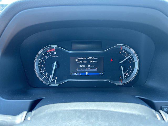 Photo of 2018 Deep Scarlet Pearl Honda Pilot