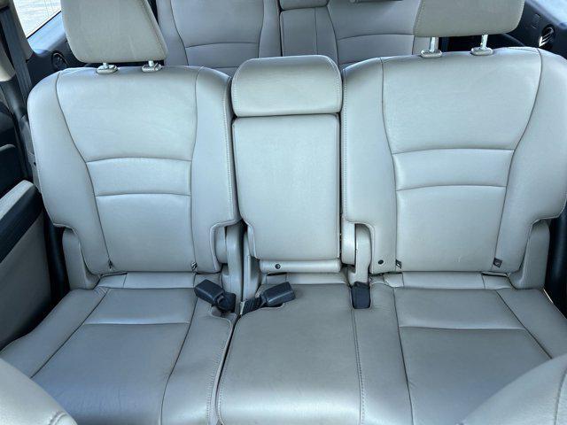 Photo of 2018 Deep Scarlet Pearl Honda Pilot