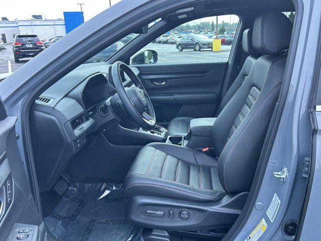 Photo of 2025 Urban Gray Pearl Honda CR-V Hybrid