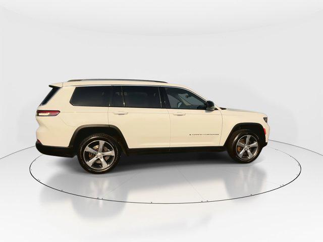 Photo of 2021 Bright White Clearcoat Jeep Grand Cherokee L