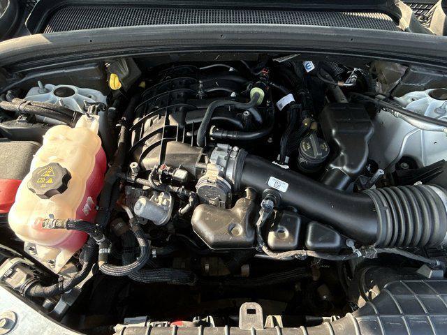 Photo of 2021 Bright White Clearcoat Jeep Grand Cherokee L