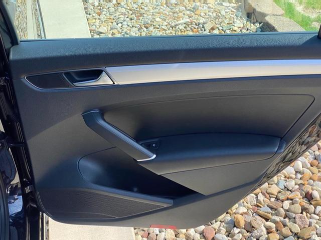 Photo of 2019 BLACK Volkswagen Passat