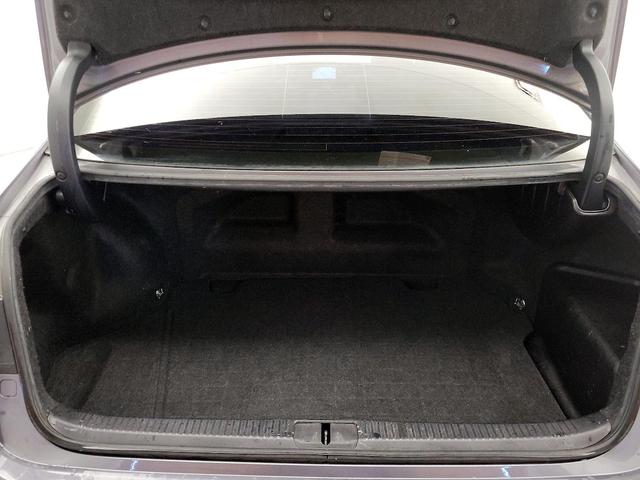 Photo of 2015 Gray Lexus ES 300h