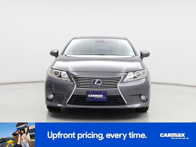 Photo of 2015 Gray Lexus ES 300h