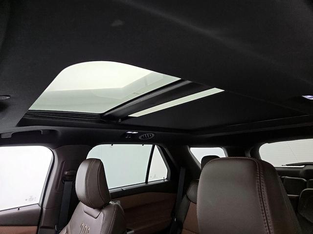 Photo of 2023 White Ford Explorer