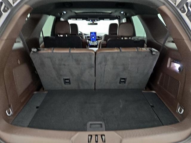 Photo of 2023 White Ford Explorer