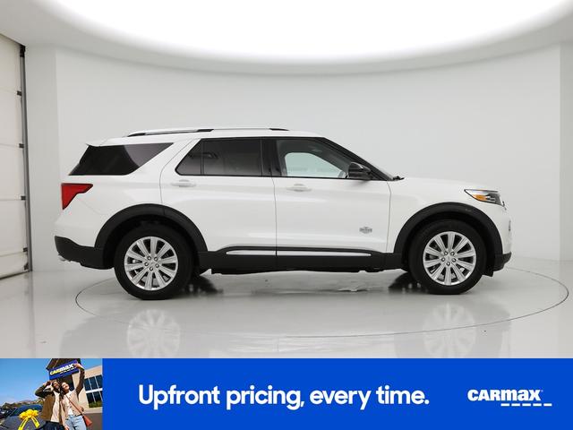 Photo of 2023 White Ford Explorer