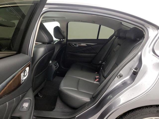 Photo of 2018 Gray INFINITI Q50