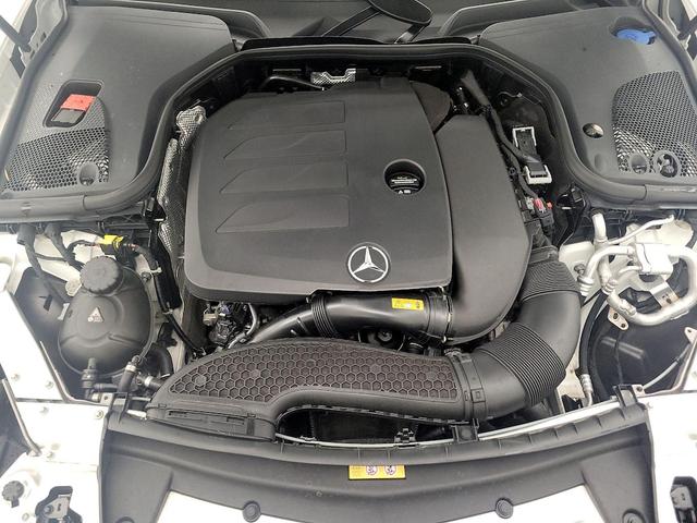 Photo of 2022 White Mercedes-Benz E-Class
