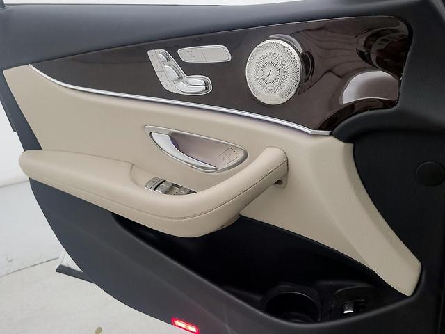 Photo of 2022 White Mercedes-Benz E-Class