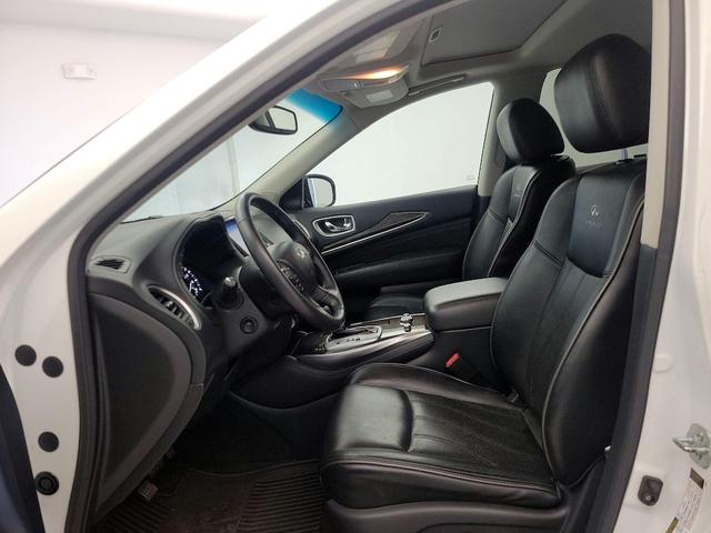 Photo of 2014 White INFINITI QX60