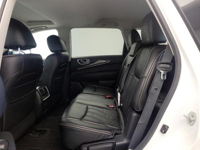 Photo of 2014 White INFINITI QX60
