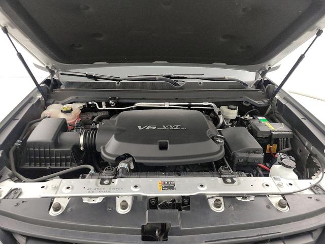 Photo of 2017 Silver Chevrolet Colorado