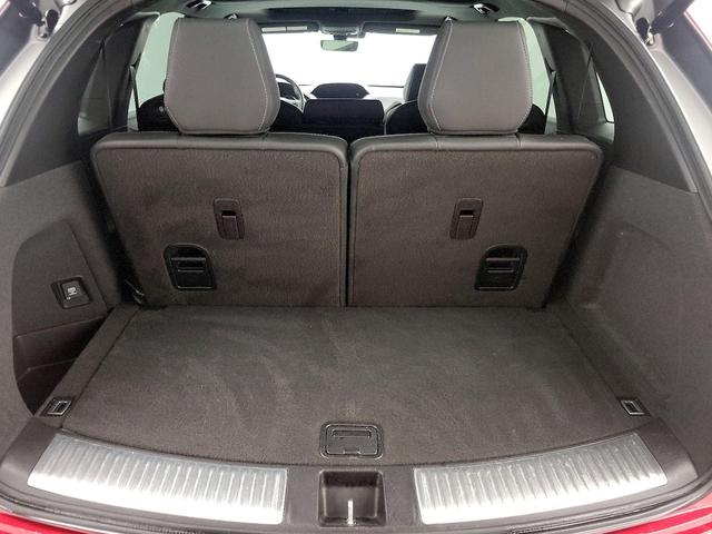Photo of 2019 Red Acura MDX