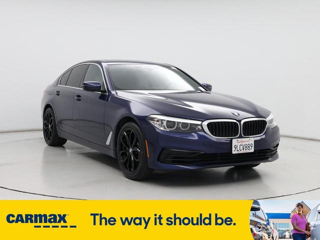2020 BMW 530