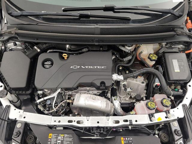 Photo of 2018 Silver Chevrolet Volt
